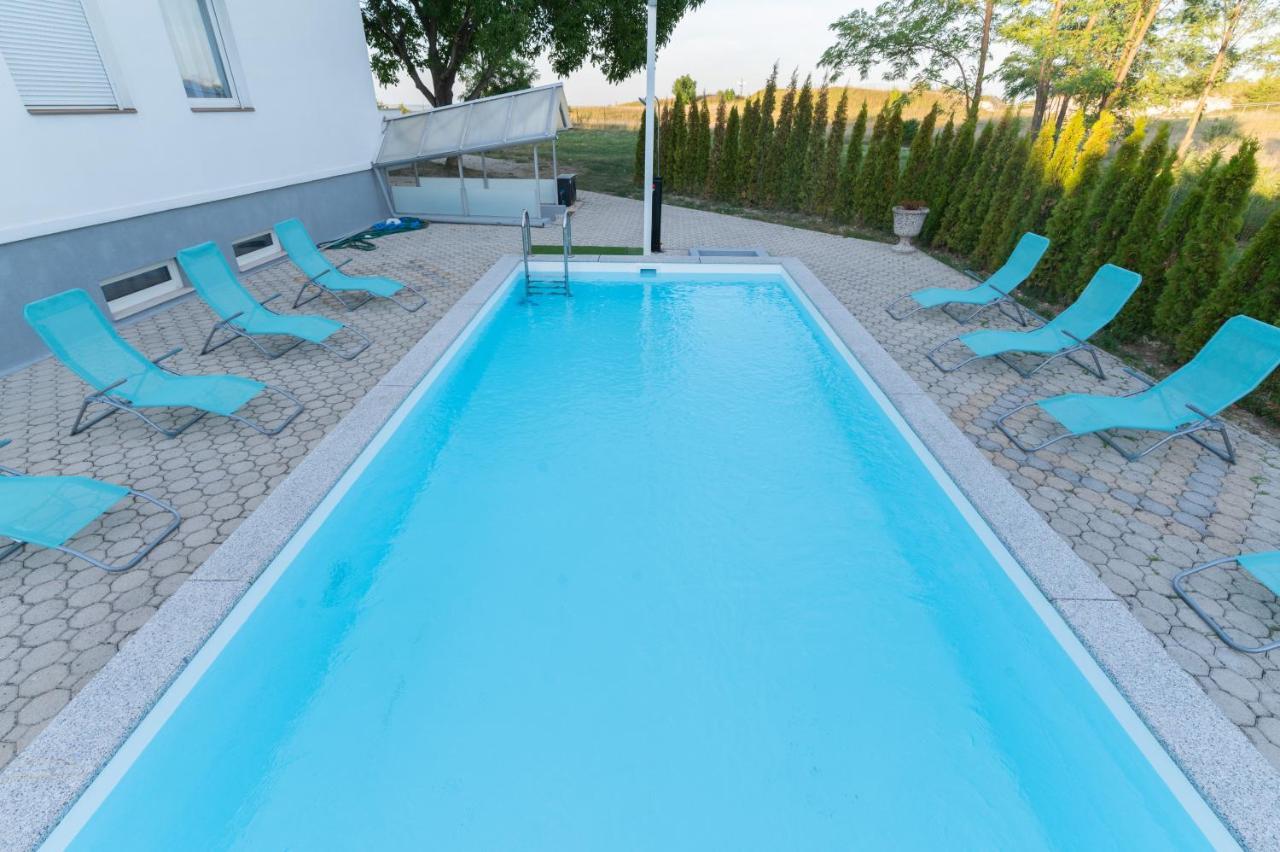 Villa Lilith Smart Fertőrákos Exteriér fotografie