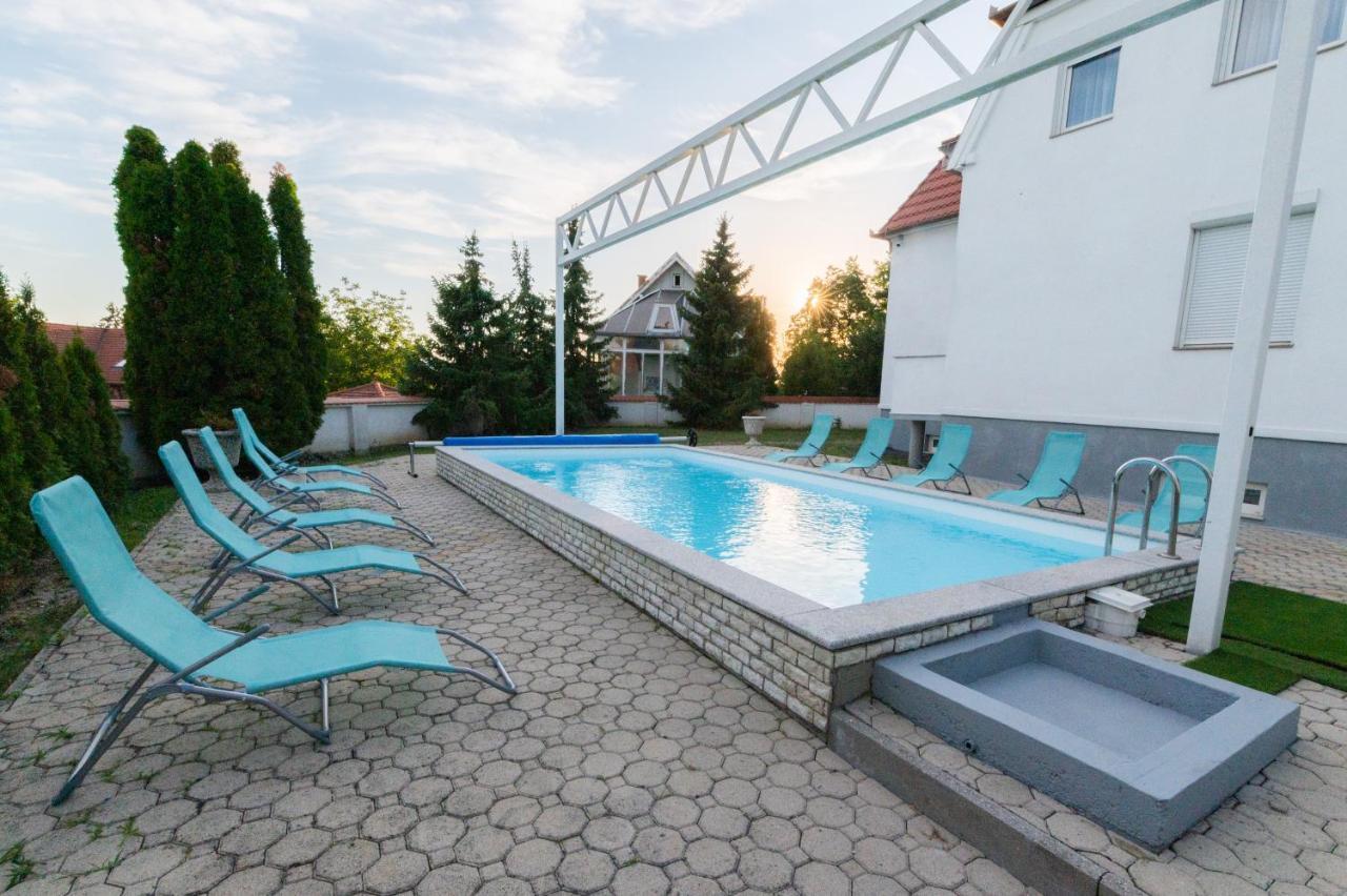 Villa Lilith Smart Fertőrákos Exteriér fotografie